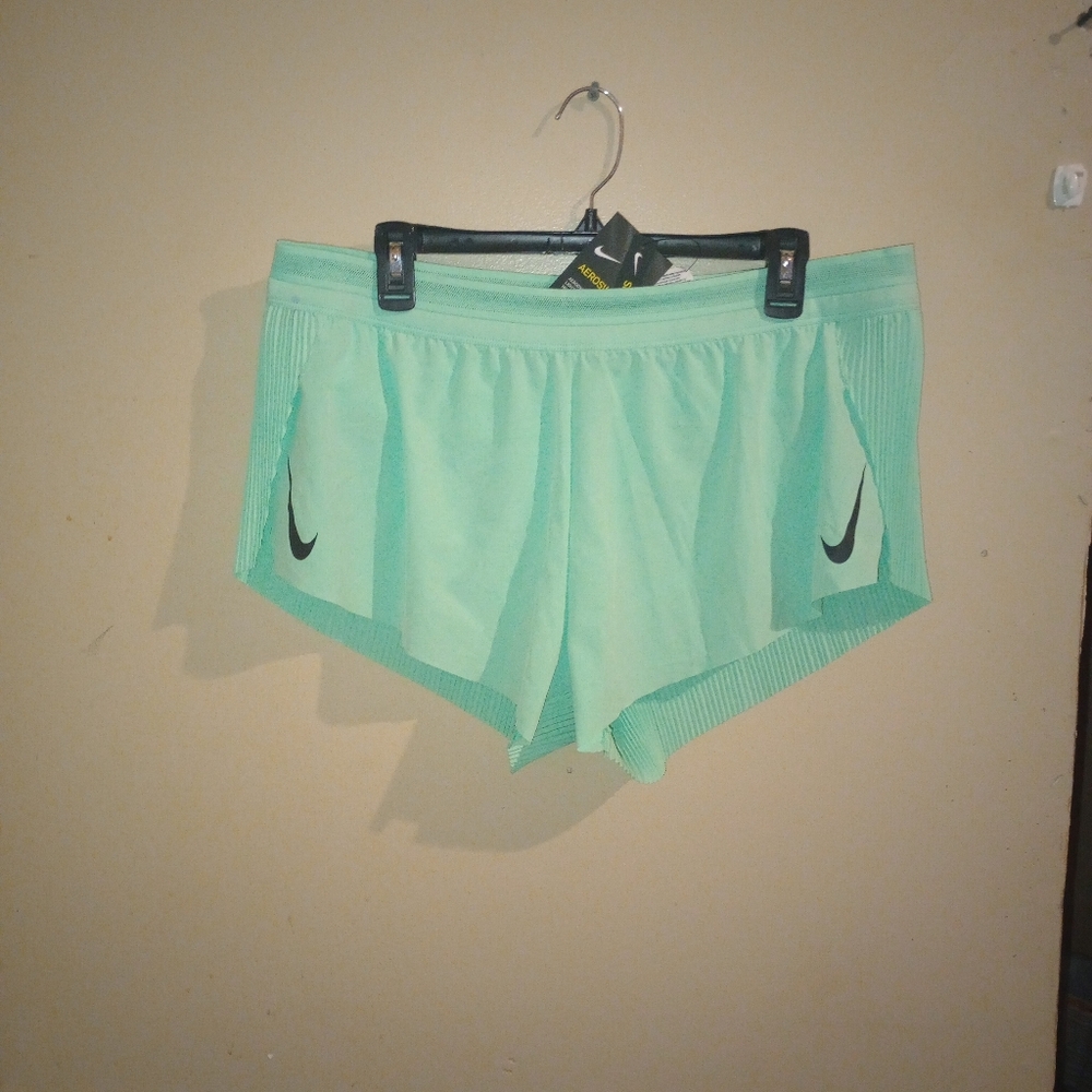 NWT Nike Aero Swift Green Glow ( Mint Green) size XL Shorts